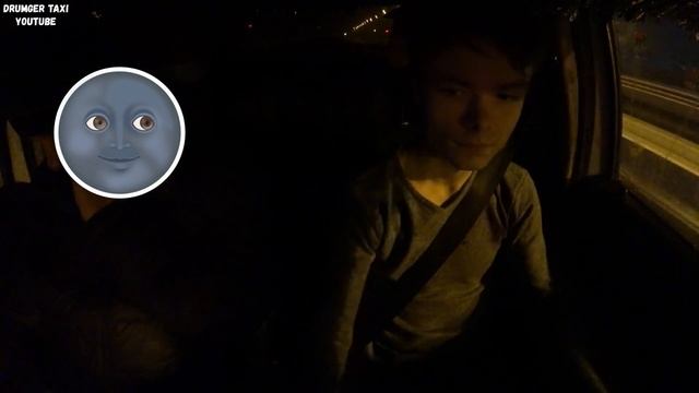 ПАССАЖИРКА ТРОГАЕТ ТАКСИСТА | ОПЛАТА ТАКСИ БЕНЗИНОМ смотреть онлайн
