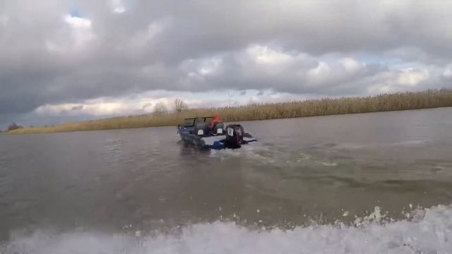 Рыбалка в Астрахани зимой по открытой воде. Щука на 7кг смотреть онлайн