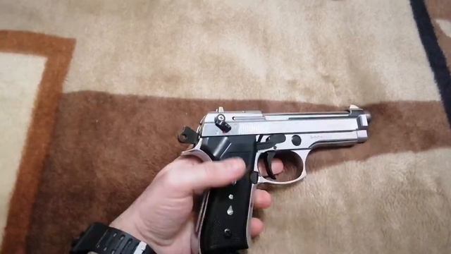 Копия Beretta F92 стартовый пистолет Blow F92 aftomatyck. смотреть онлайн