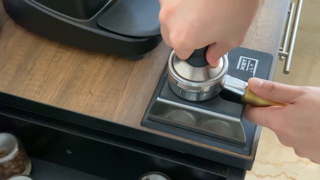 Rocket Espresso APPARTAMENTO featuring CEADO E37SD смотреть онлайн