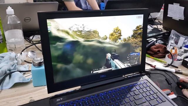 Test keo tản nhiệt Gốm cho Dell G7 7588 i7 8750H GTX 1060 chơi Ultra PUBG by Lãng khách смотреть онлайн