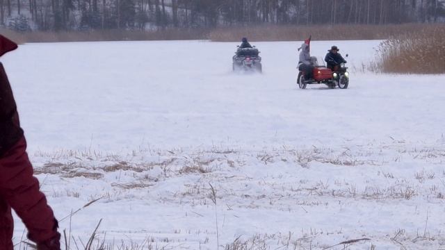 Зимнее эндуро. Соревнования на мотоциклах с колясками. Самара.Тольятти . 6 января 2023 год. смотреть онлайн
