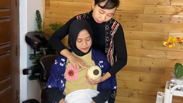 Pijat PAYUDARA Biar ASI LANCAR (Tips Bidan Kita) смотреть онлайн