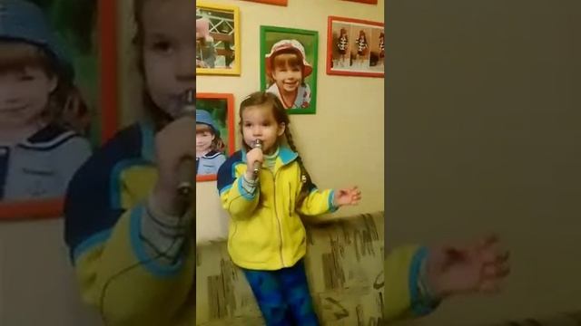 Не смотри ты по сторонам(Не родись Красивой) смотреть онлайн