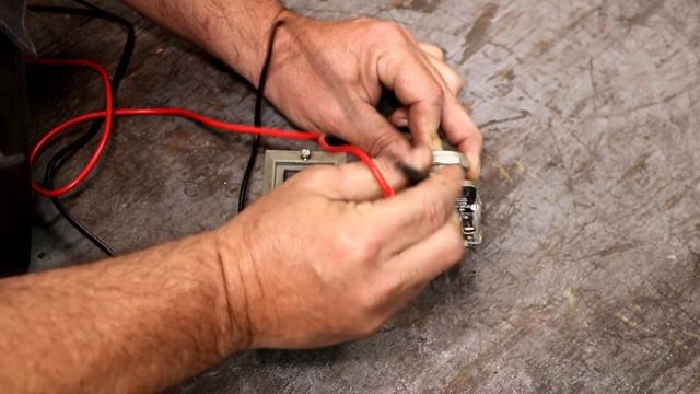 Motor Starter On-Off Push Button Station Circuit Explained смотреть онлайн