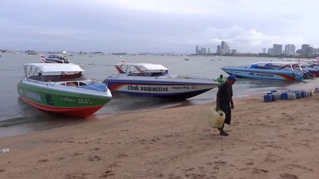 Яхты на Бич Роуд в Паттайе смотреть онлайн