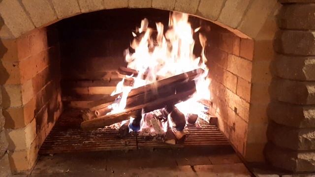 Поздравление с днем Зимнего Солнцестояния! Пусть в вашей жизни прибавится тепла, света и огня! смотреть онлайн