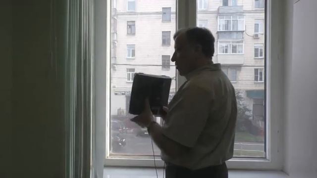 Робот для чистки стёкол окна "хобот 288"? гаджеты для не зрячих ? ? смотреть онлайн