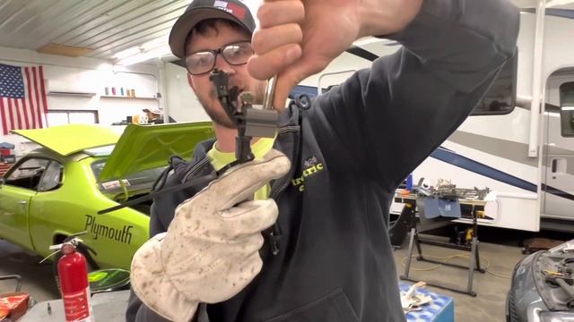 How I Change Injectors On My 2016 Ford Fiesta ST смотреть онлайн