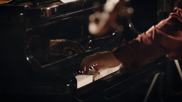 Hyung-ki Joo plays and conducts Shostakovich Waltz No.2 with CHAARTS (No.2 from Jazz Suite No.2) смотреть онлайн