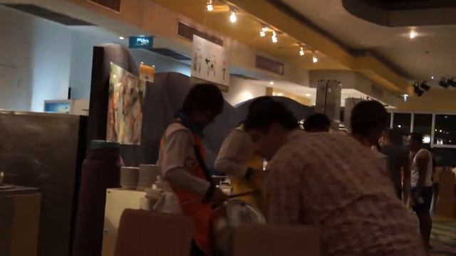 Тайцы играют на посуде смотреть онлайн