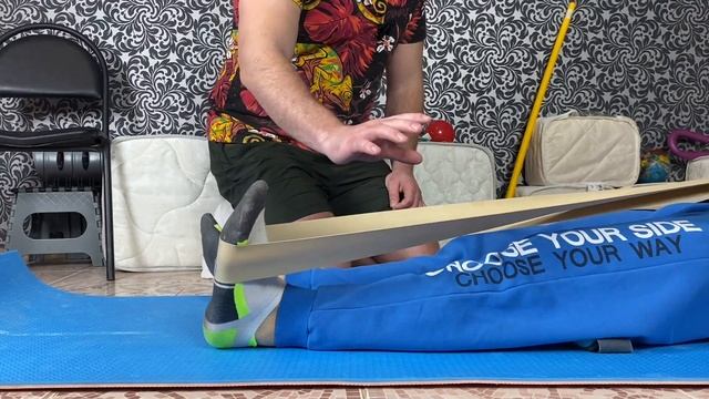 Что делать если подворачивается стопа. Реабилитация после инсульта #лфк #реабилитация #инсульт смотреть онлайн