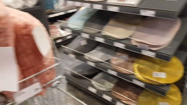 Гуляем по магазину мебели,много покупок смотреть онлайн