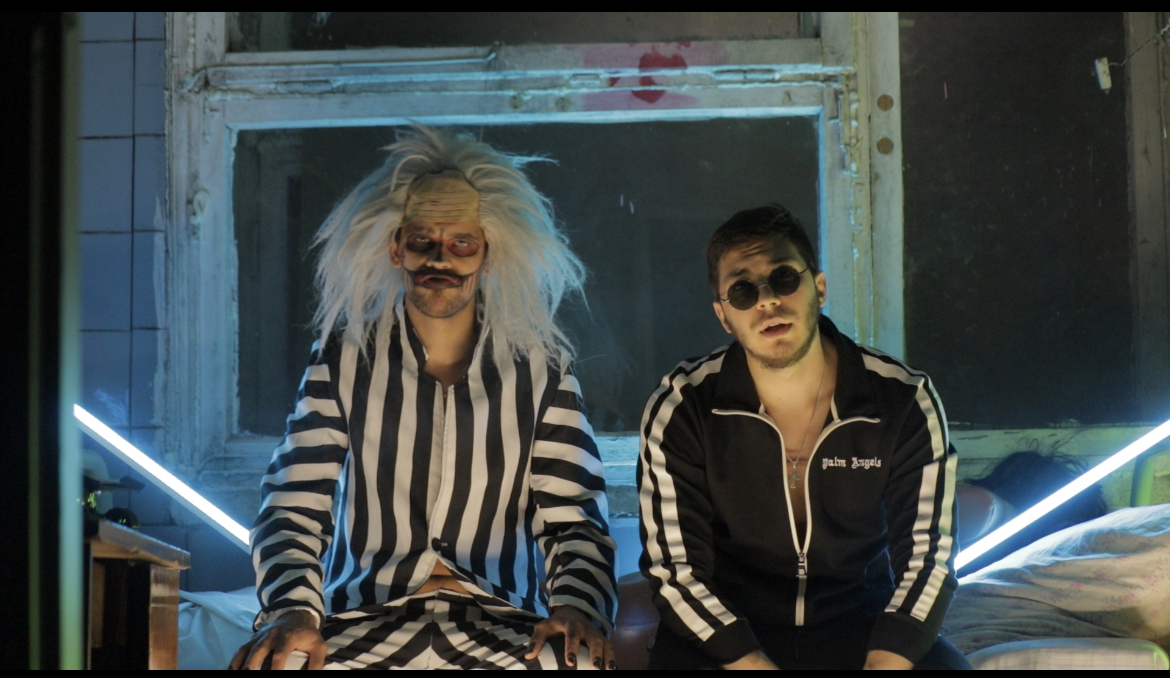 TeaBreeze- окурки ( клип на песню ) смотреть онлайн