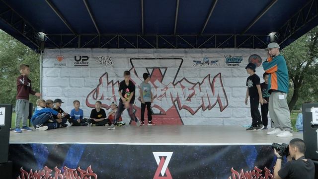 Crush vs Alex - 1/8 Final "Дух Времени 3" смотреть онлайн