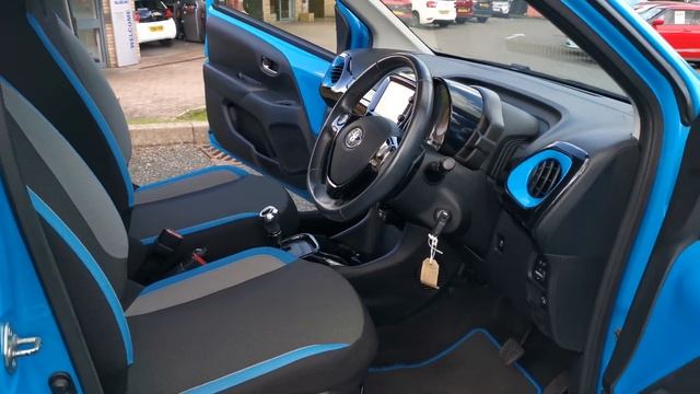 2015 Toyota Aygo X-CITE 2 смотреть онлайн