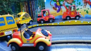 Аттракционы в Измайловском парке. Такси для детей.