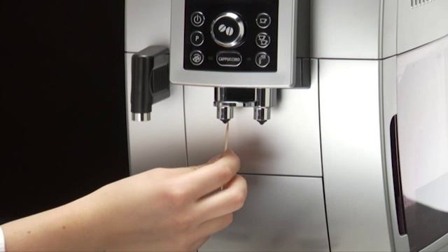 How to Clean the Coffee Spouts of Your De'Longhi ECAM 23.460 S Coffee Machine смотреть онлайн