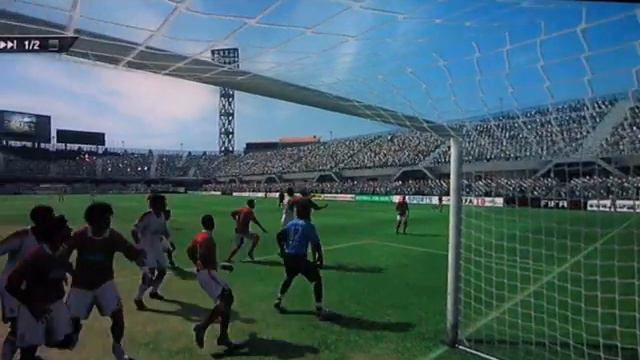 Fifa 10 - Partita col Razito e valanga di goal смотреть онлайн