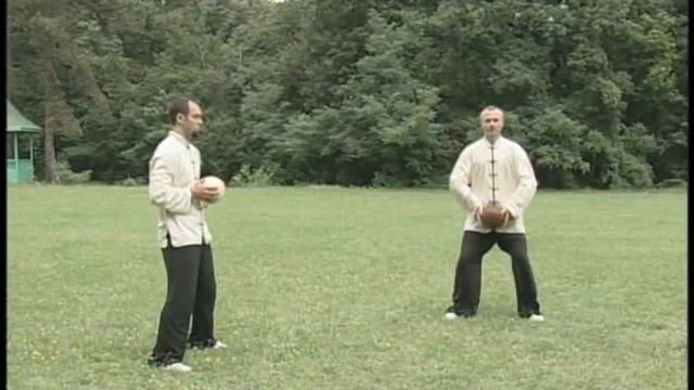 Цигун с мячом тай-цзи 1Ч смотреть онлайн