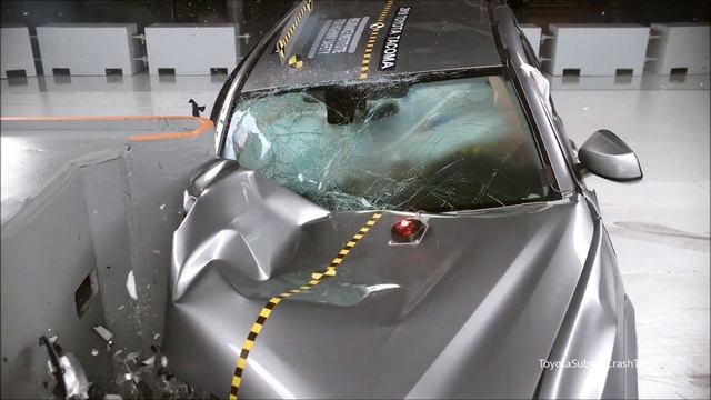 2016-2021 Toyota Tacoma Double Cab IIHS Passenger-Side Small Overlap Crash Test смотреть онлайн