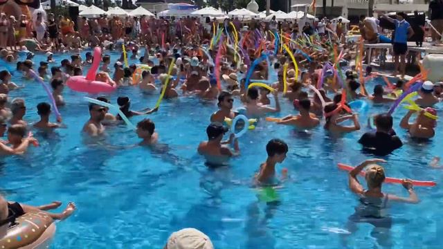 Pool Party Kamelya Fulya Side 2023 смотреть онлайн