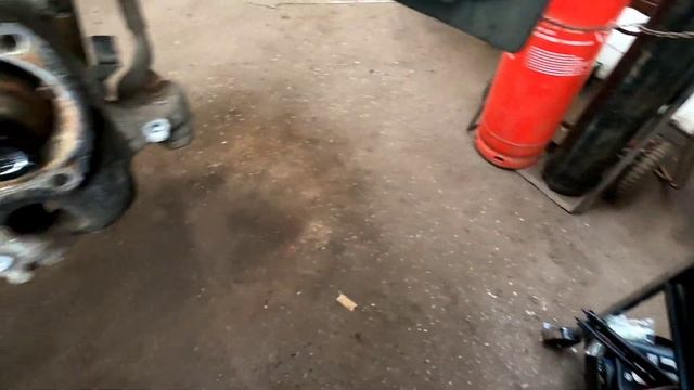 Audi Q5 front wheel bearing replacement смотреть онлайн