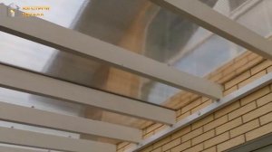 Навес на деревянных стропилах