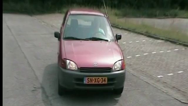 Toyota Starlet 1.3 GLi, 1998