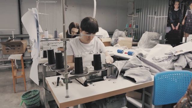 Как создается новый бренд? Фабрика одежды BY! смотреть онлайн