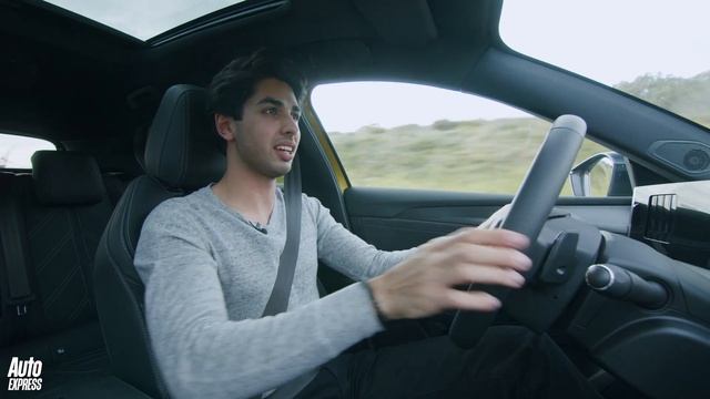 2022 Vauxhall Astra review: driving, interior and tech features | Auto Express смотреть онлайн