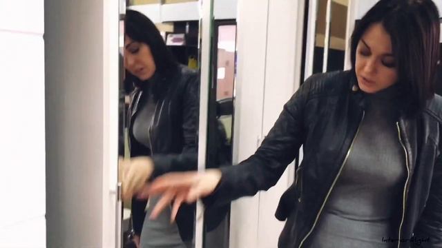 Интерьер&Свет на диване|| НОВИНКА|| шкаф купе «Маэстро» в новом цвете! смотреть онлайн