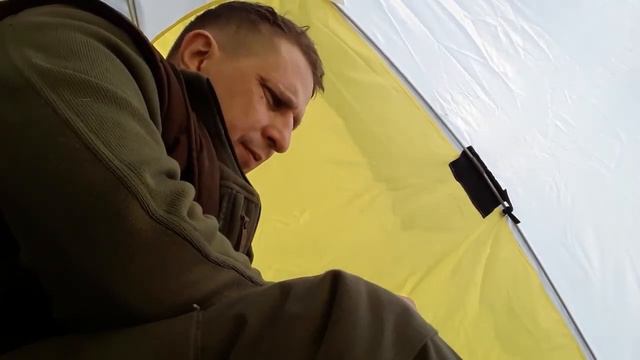 Не торопитесь закрывать сезон зимней рыбалки, еще можно классно отловиться смотреть онлайн