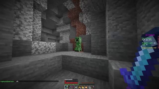 Minecraft UHC but the ores are OP "Netherite" Loot Chests... смотреть онлайн