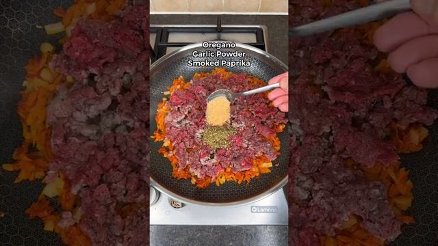 High Protein Cheesy Bolognese Tacos! ONLY 250 Calories! смотреть онлайн