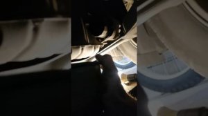 Замена масла Toyota Voxy Hybrid Zwr80.