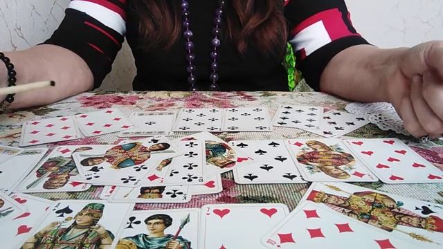 [ГАДАНИЕ ЦЫГАНСКОЕ] С кем хочет быть крестовый король смотреть онлайн