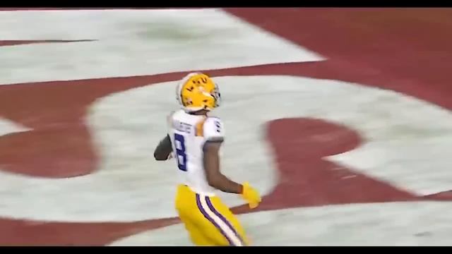 Top 5 WR Draft Prospects At This Moment смотреть онлайн