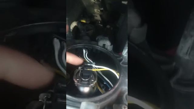 замена лампы (Н7) ближнего света VOLVO Euro 5. Всё Просто. смотреть онлайн