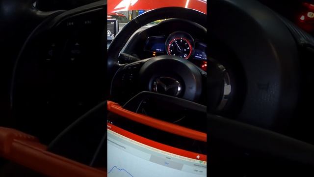 dpf cleaning on a Mazda 3 смотреть онлайн