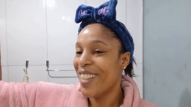 VLOG: TESTANDO SERUM HYALU B5 DA LA ROCHE POSAY, OBRA EM CASA, COMPRAS DA SEMANA, MINHA ROTINA смотреть онлайн