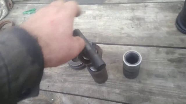 МТЗ -82 , выпресовка пальцев и замена втулок на переднем мосту. смотреть онлайн