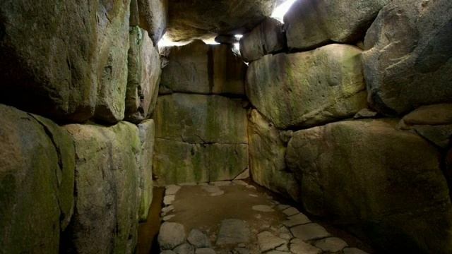 Раскопки кургана эпохи бронзы в Гудермесе (Чечня). смотреть онлайн