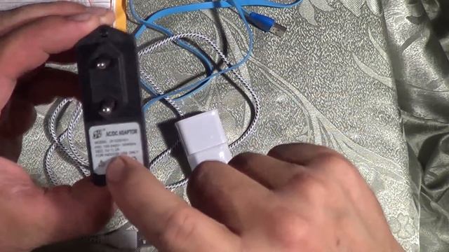 Адаптер питания 5V 2A - что внутри и распаковка кабеля смотреть онлайн