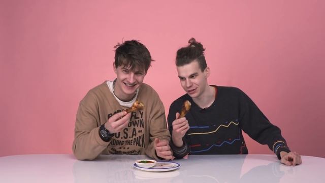 ПРОБУЕМ ПОПУЛЯРНУЮ ЕДУ из АФРИКИ | Люди Пробуют смотреть онлайн