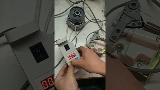 Как поменять направление вращения сервопривода смотреть онлайн