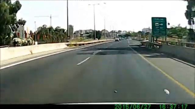 Долбаный голубь на 120 км/ч смотреть онлайн