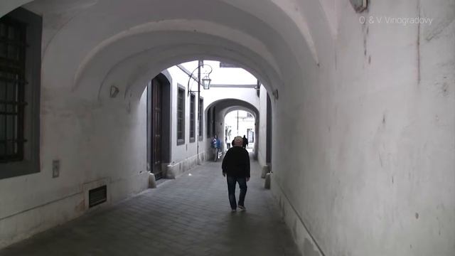 Прогулка по Старому городу Братиславы смотреть онлайн