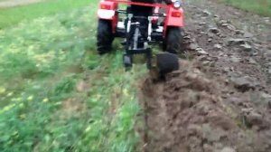 Оранка Shifeng Sf-240, пахота Шифенг 240 однокорпусным самодельным плугом 1-30.