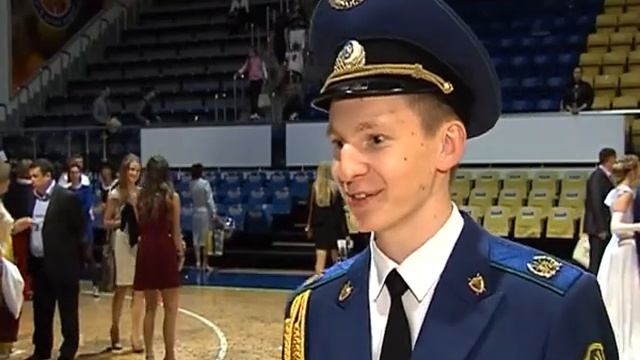 В Баскетбольном центре «Химки» прошел бал выпускников - отличников смотреть онлайн